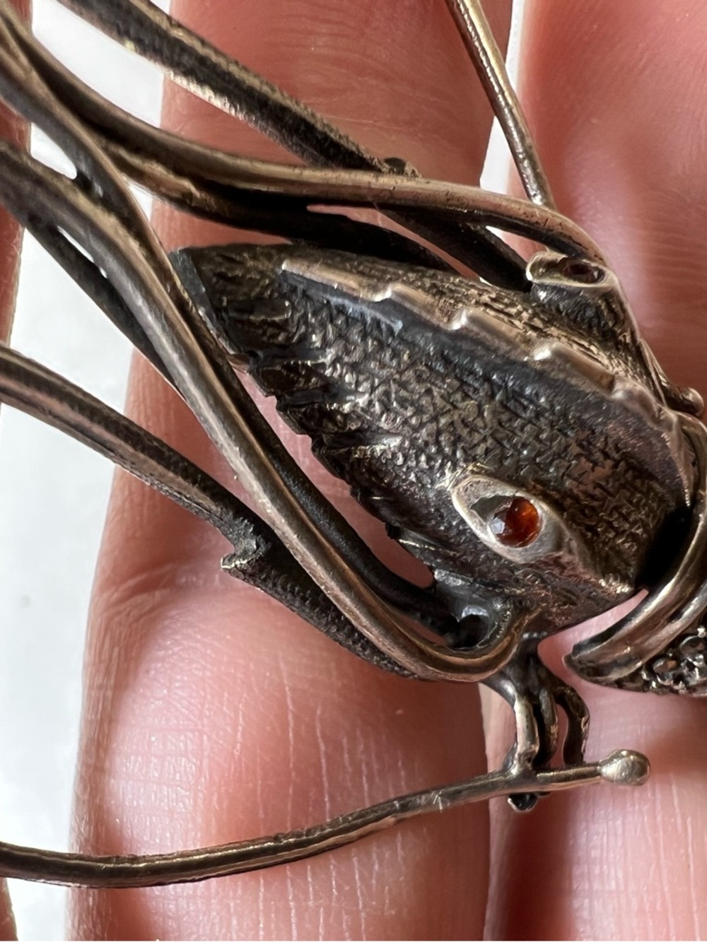 Vintage Sterling Silver Crawfish brooch pin with red eyes - Picture 5 of 15